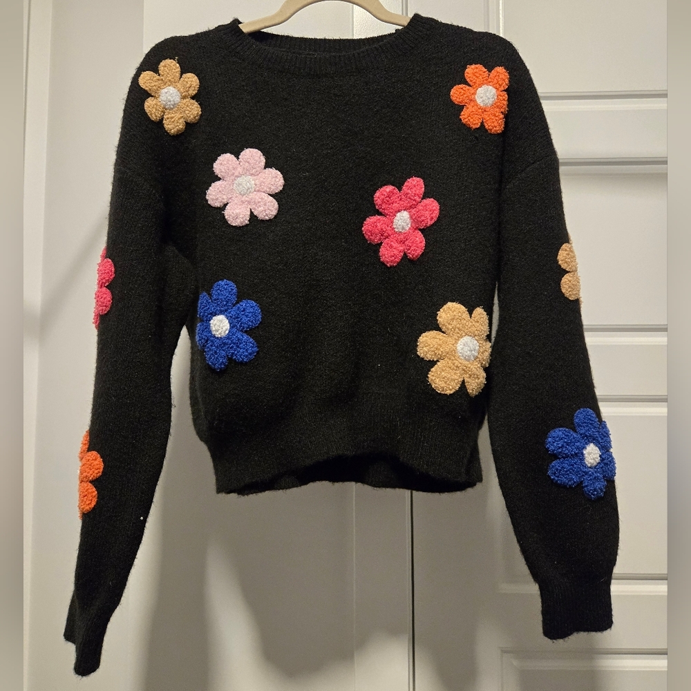 Dreamers by Debut Cropped Floral Sweater